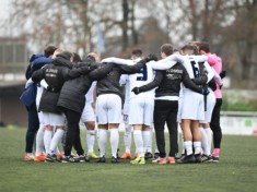 Im Pokal gefordert: Der VfL Lohbrügge ist gegen den Rahlstedter SC in der Favoritenrolle, darf die Aufgabe aber nicht unterschätzen. (Foto: Lobeca/Schlikis)