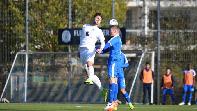 Tom Bein (im weißen Trikot) ist eine wichtige Stütze bei den Tauben und gehört zum großen Stamm der Spieler, die bleiben.. (Archivbild: Lobeca/Schlikis)