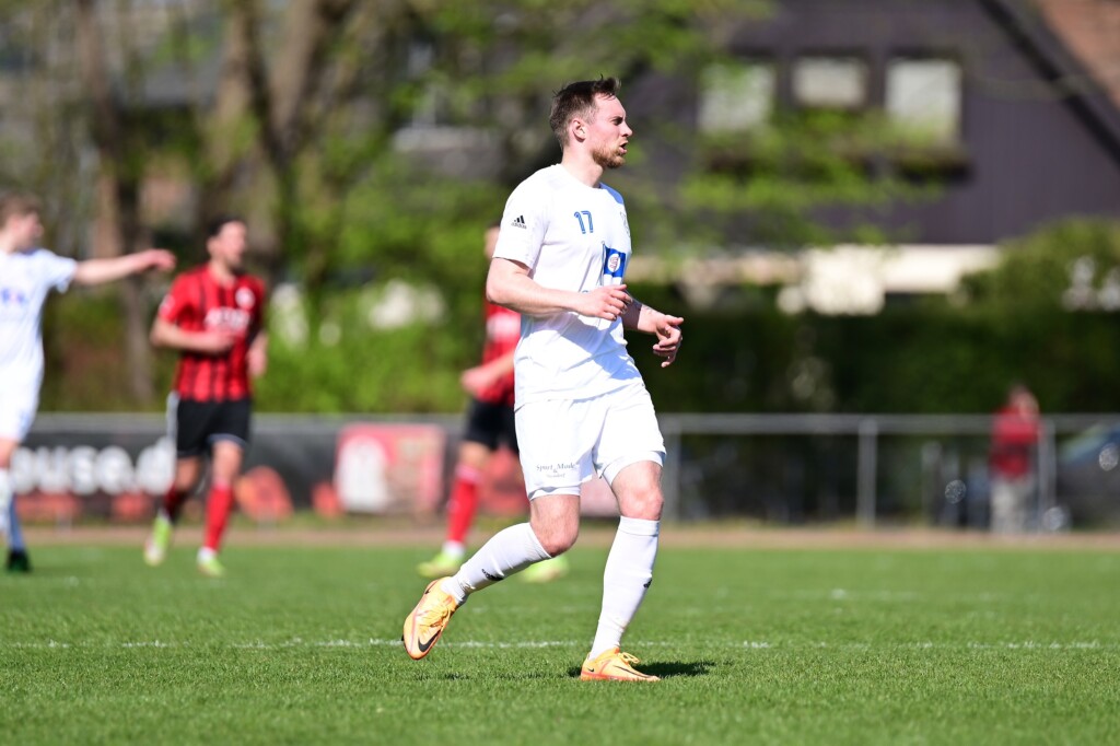 1. Startelfeinsatz, gleich ein Dreierpack: Ante Kutschke zeigte eine starke Leistung für den Niendorfer TSV. (Archivfoto: Lobeca/Schlikis)