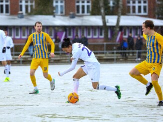 Das letzte Mal zwischen dem HEBC und dem SC Victoria entschieden die Veilchen bei Schnee und Eis für sich. Nun treffen beide Teams erstmals in dieser Spielzeit aufeinander. (Foto: Lobeca/Rohlfs)