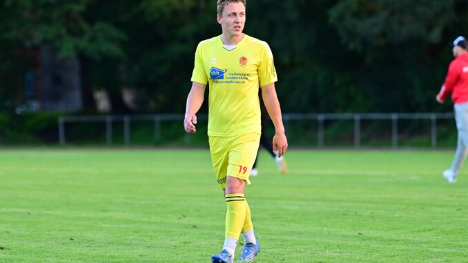 Der FC Dornbreite hat die Abstiegsränge in der Oberliga SH erst einmal verlassen. (Archivfoto: Lobeca/Gebhardt)