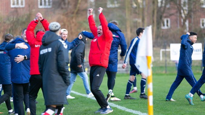 Die pure Freude konnte Thomas Seeliger, Trainer von TuS Dassendorf, am Ende zu selten empfinden. Zu viele Punkte ließ Dasse im Saisonverlauf liegen. (Foto: Lobeca/Rohlfs)