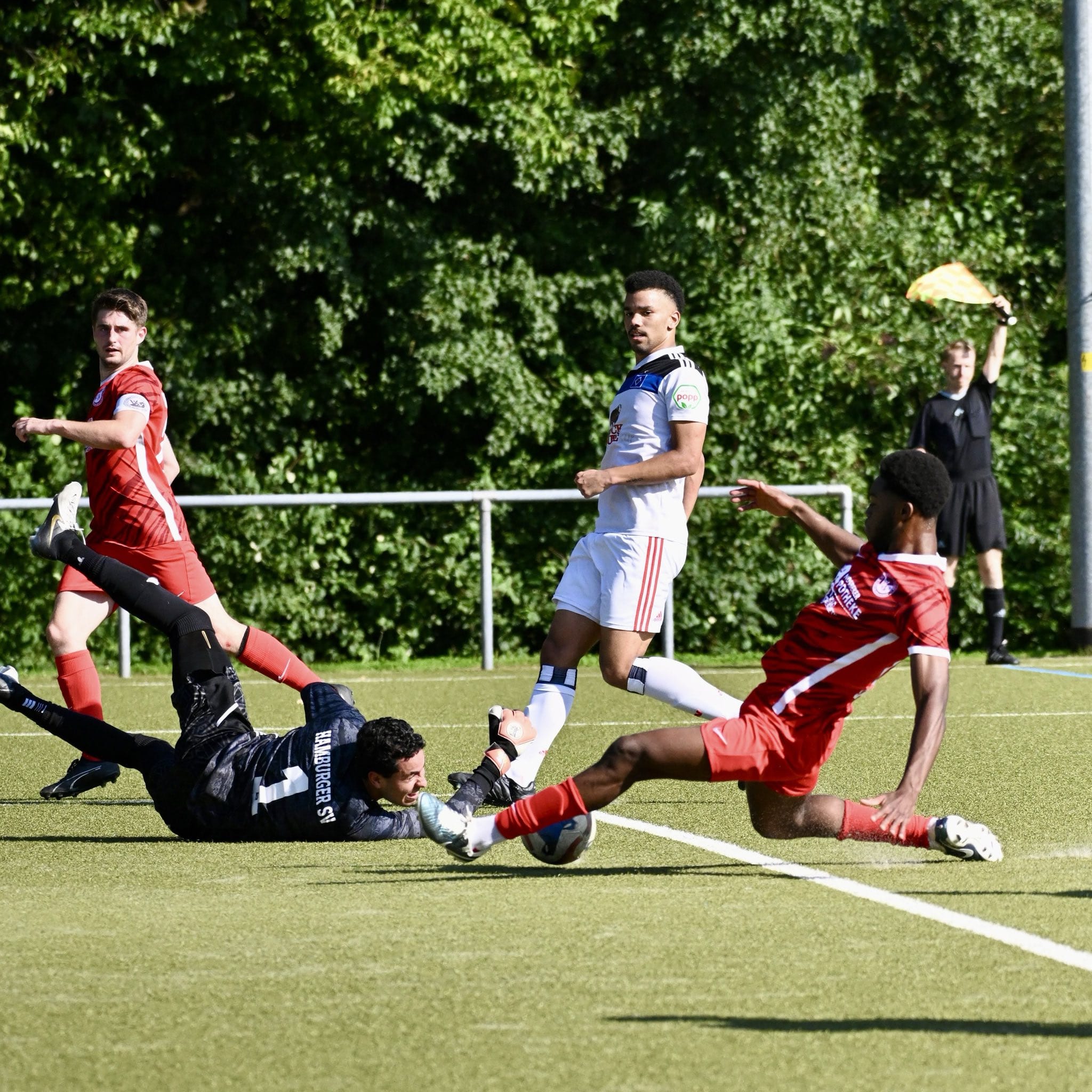 Der HSV III kam in Billstedt zu oft einen Schritt zu spät und so unter die Räder. (Foto: SCVW/Majewski/hfr)